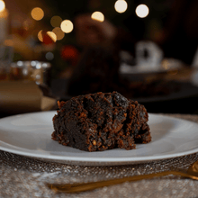 Load image into Gallery viewer, McLaren’s Christmas Pudding Gluten Free 450g (4 people)
